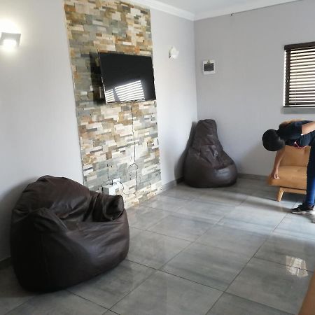 Sunflower Guesthouse & Spa Vanderbijlpark Zewnętrze zdjęcie