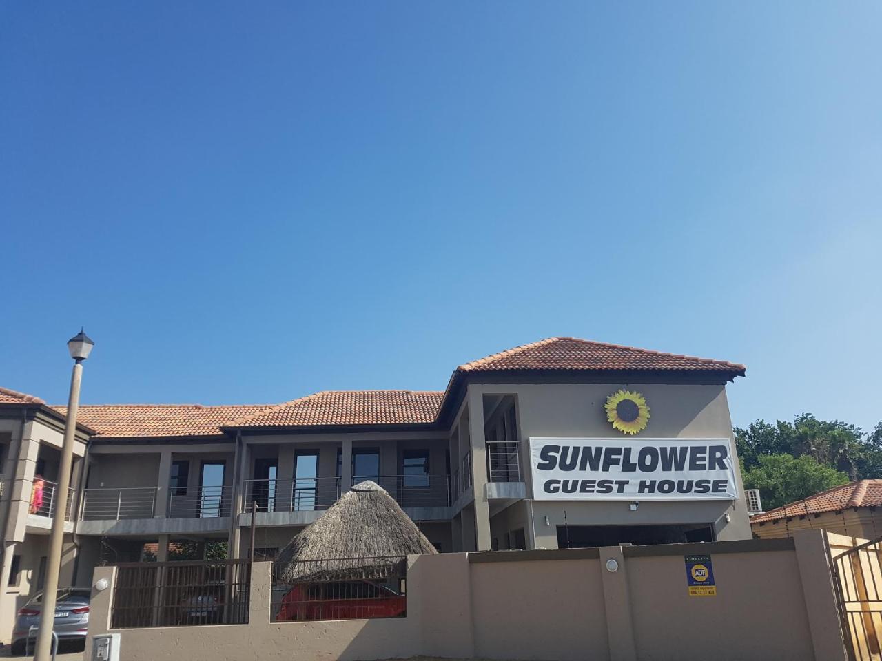 Sunflower Guesthouse & Spa Vanderbijlpark Zewnętrze zdjęcie